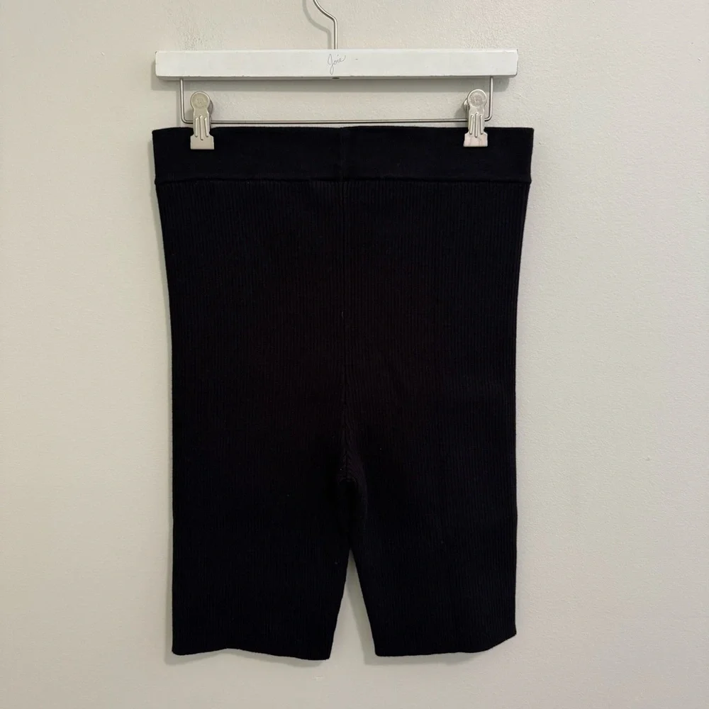 Essentials Fear of God Black Ribbed Biker Shorts - Picture 4 of 8